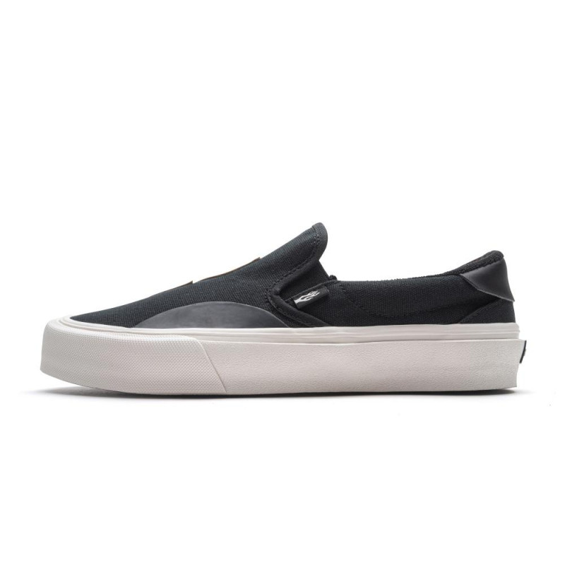 STRAYE Ventura XR Flame Black/Cream Shoes